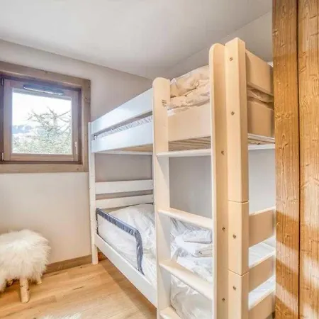 Apartment Luxurious 4-room With Pool, Gym, And Parking
