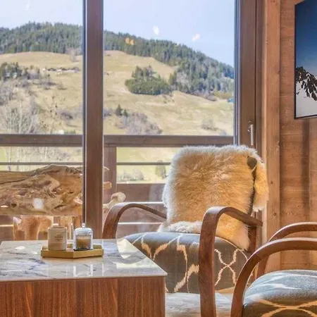Luxurious 4-room With Pool, Gym, And Parking *
